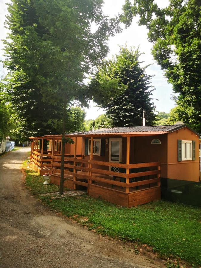 Отель Camping No Stress Комо Экстерьер фото