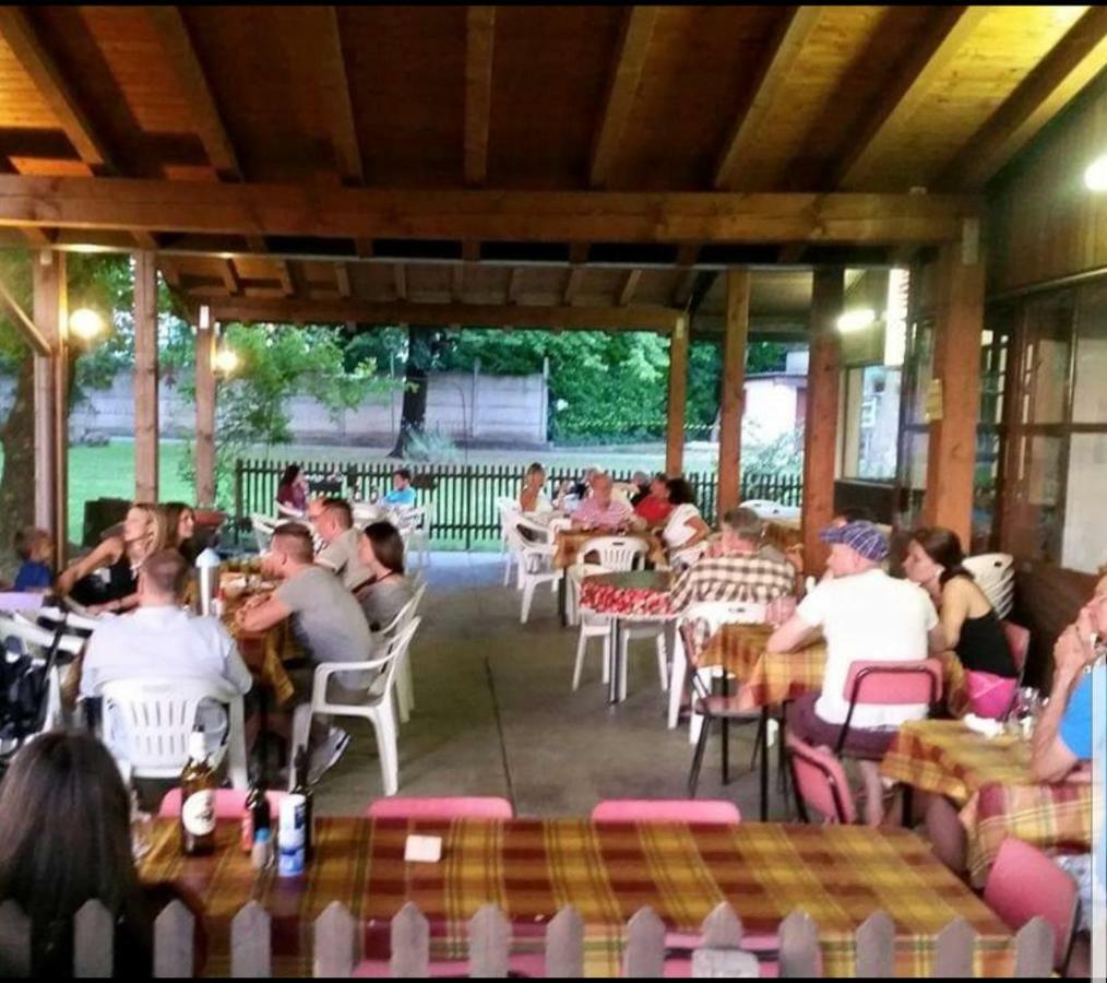 Отель Camping No Stress Комо Экстерьер фото